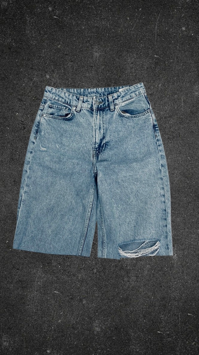 & DENIM BERMUDA SHORTS - UK 8