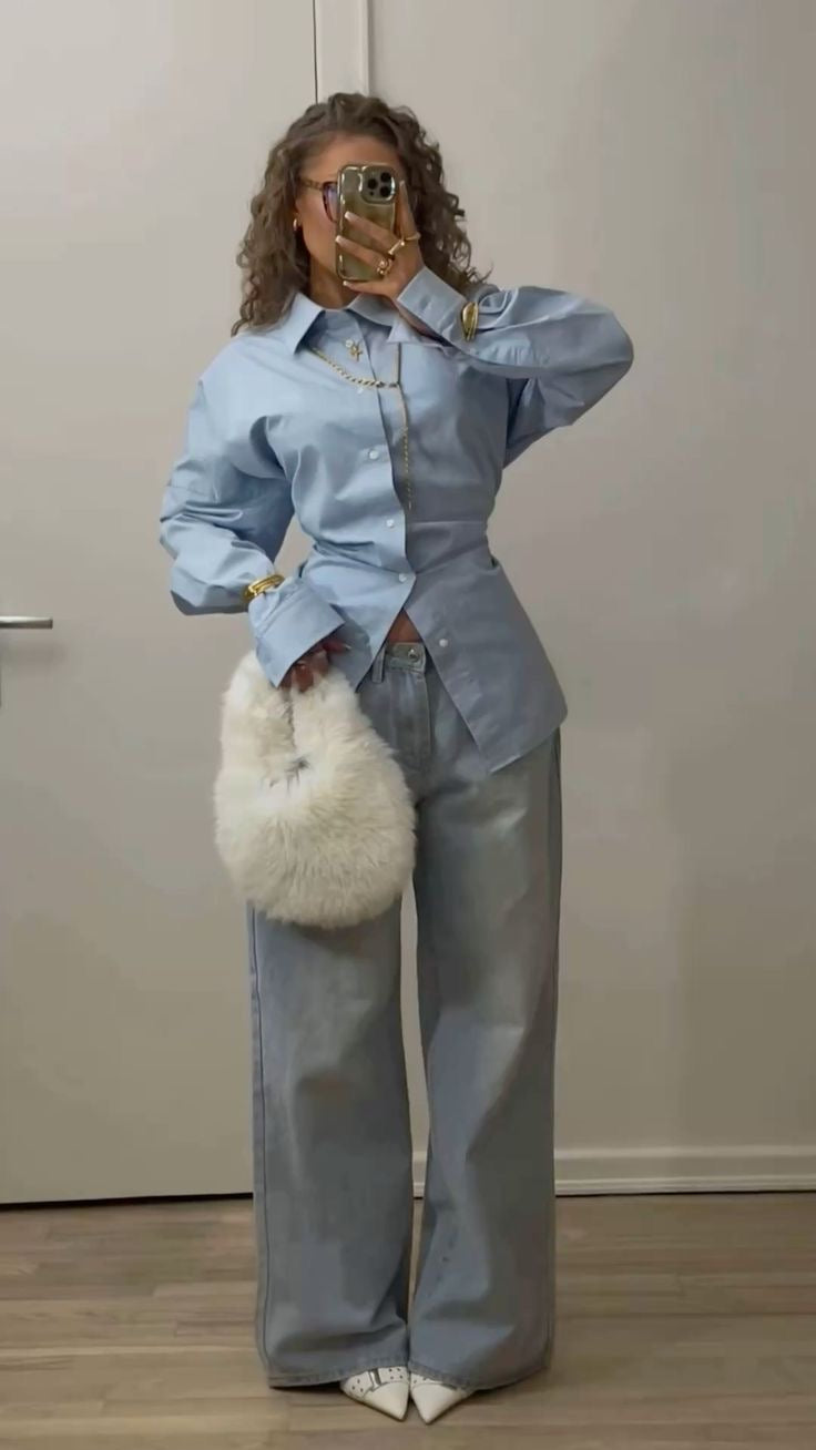 BERSHKA  WIDE LEG JEANS - UK 12