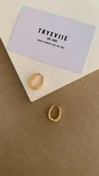 ELLIPTICAL HONEY CURVED  U SHAPED HOOP EARRING