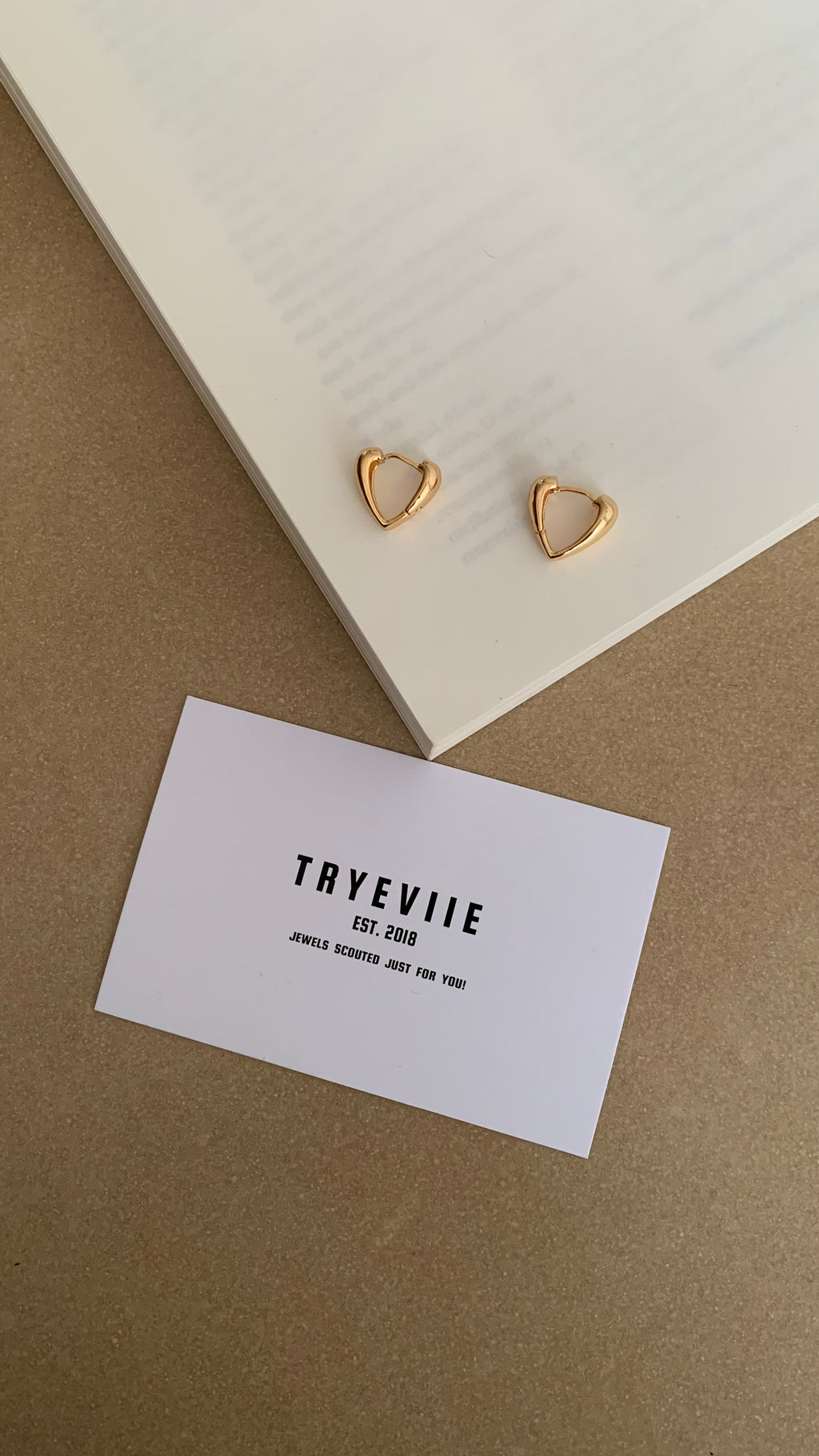 HEART HUGGIES EARRINGS