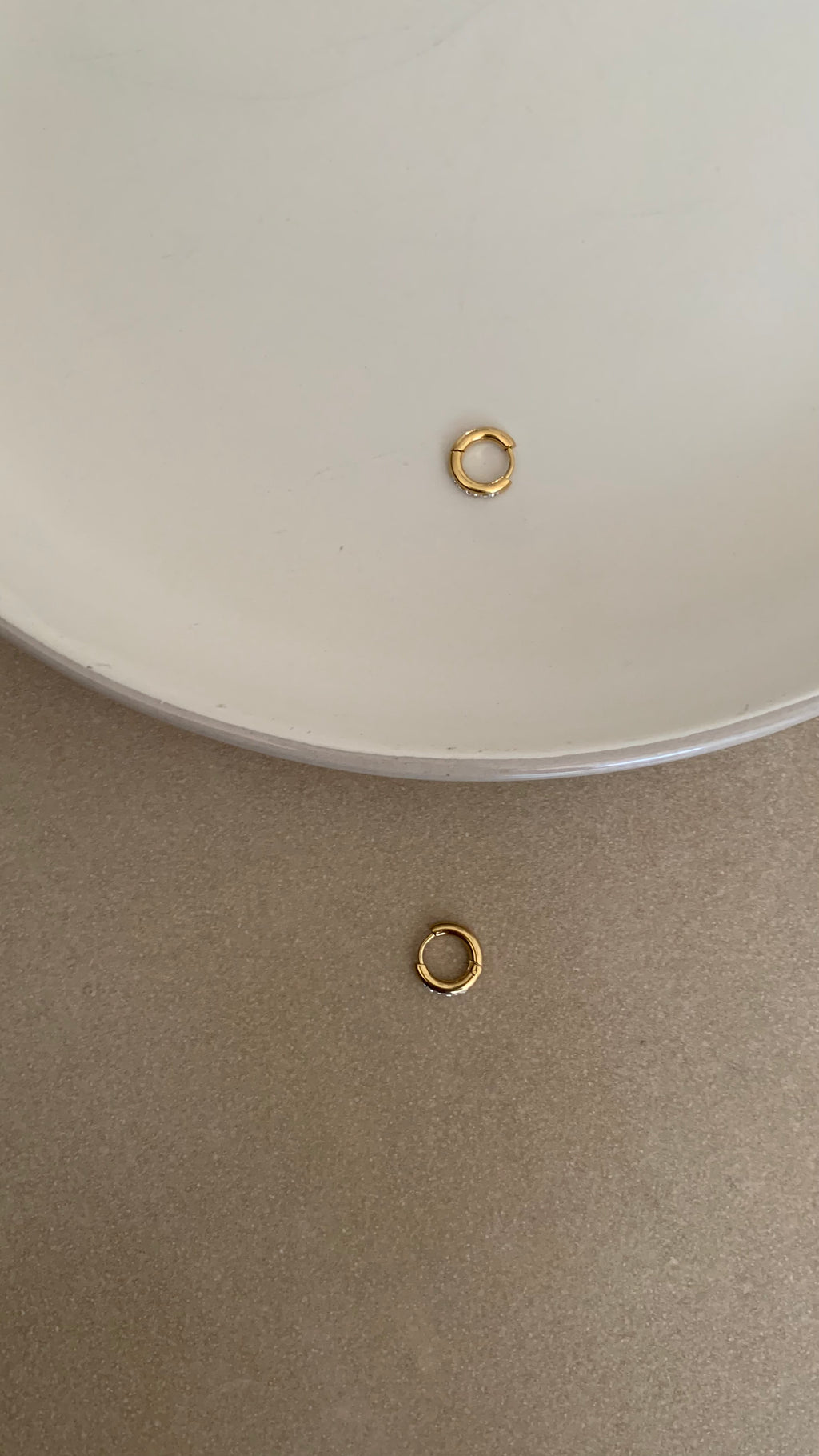 HONEY HUGGIES STONE HOOP EARRINGS