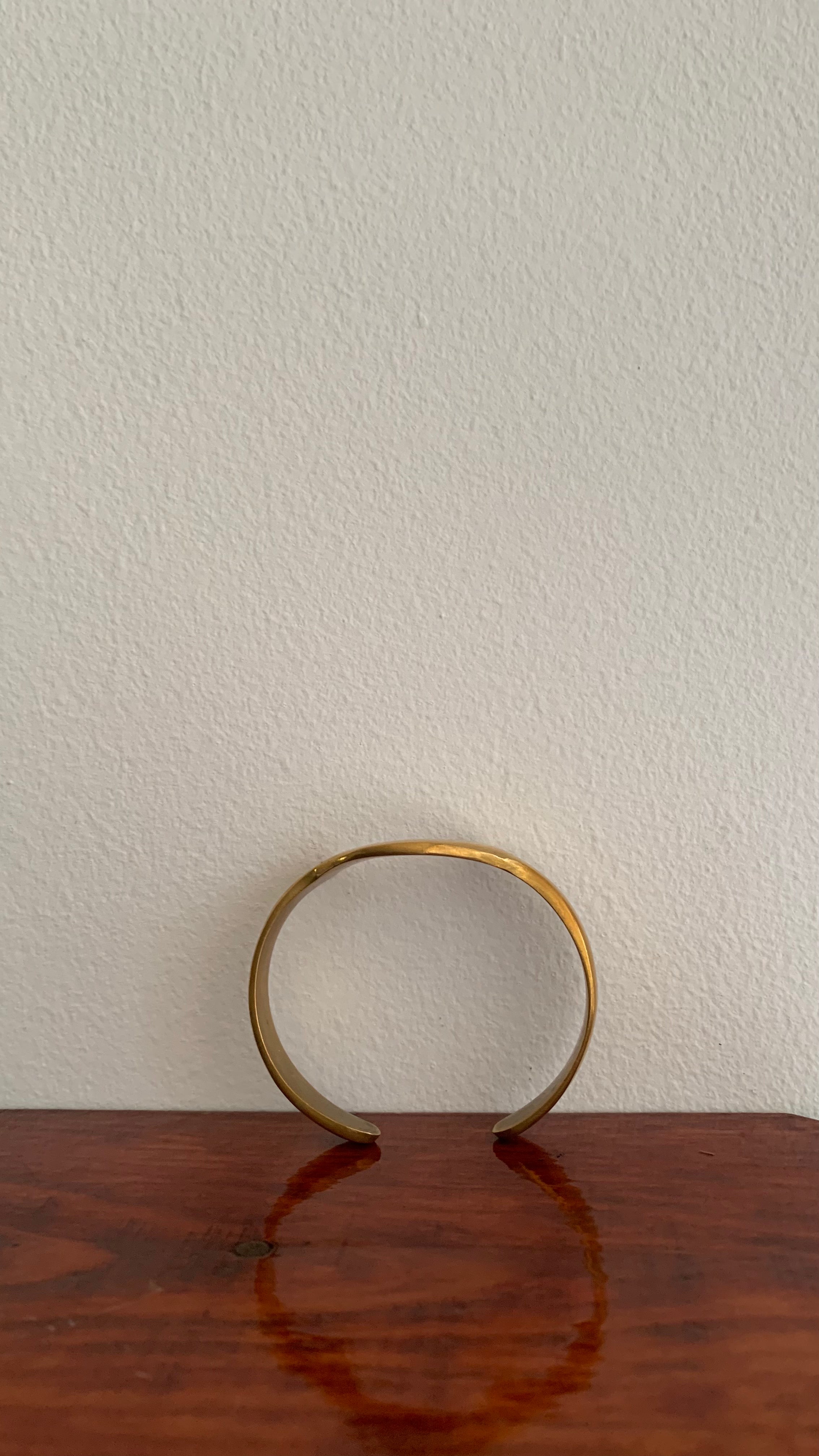 CRESCENT RETRO ARMLET