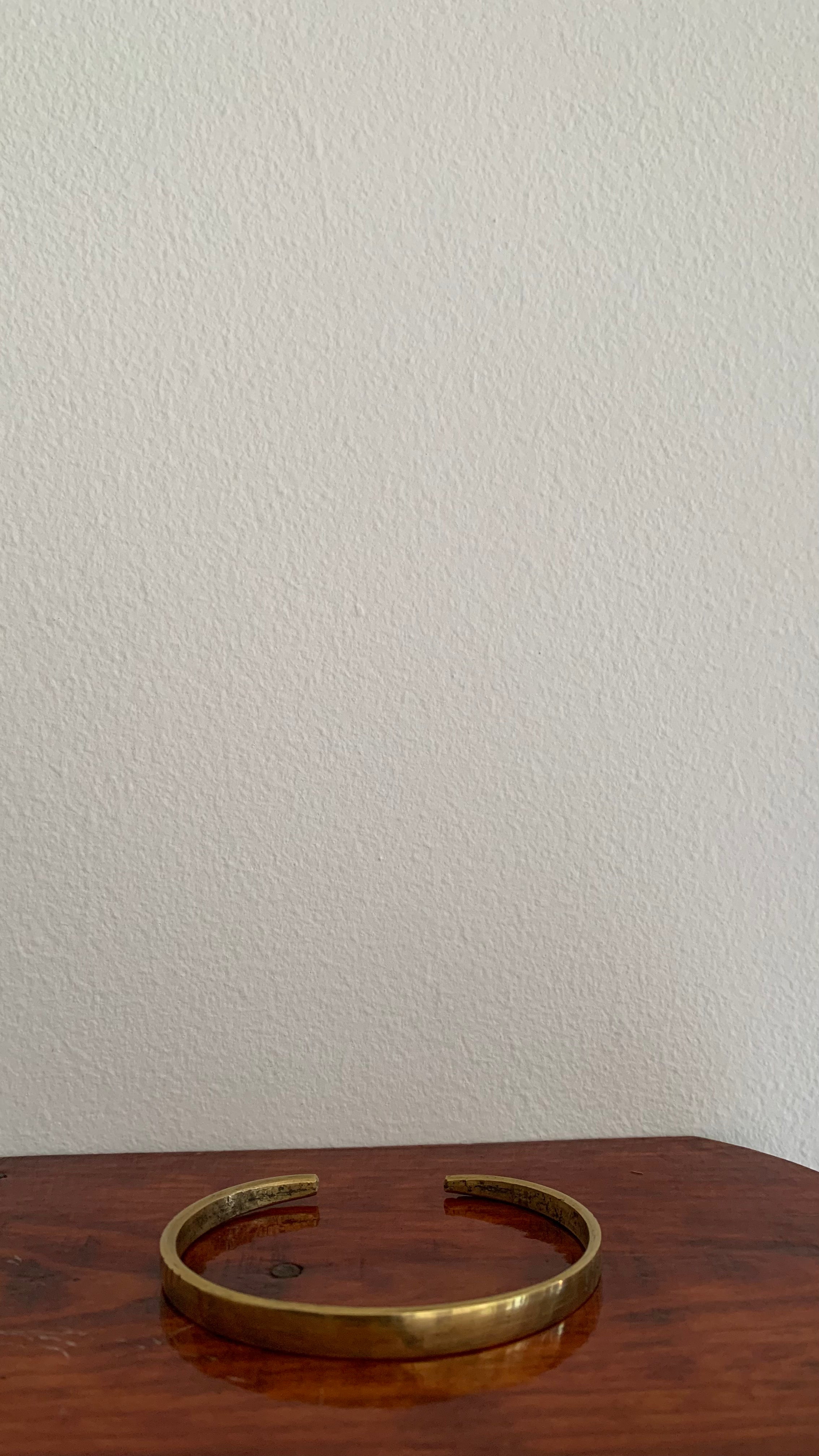 DETAILED  EASY ADJUSTABLE RETRO ARMLET