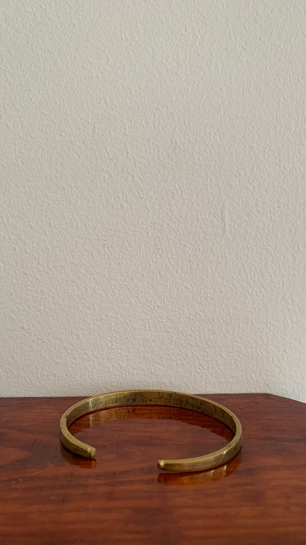 DETAILED  EASY ADJUSTABLE RETRO ARMLET