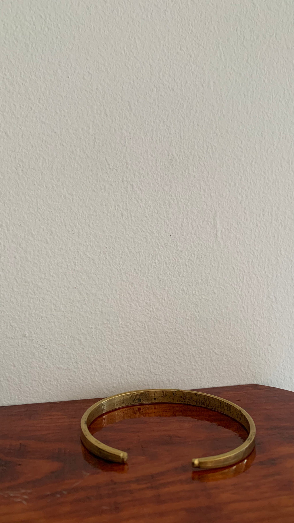 DETAILED  EASY ADJUSTABLE RETRO ARMLET