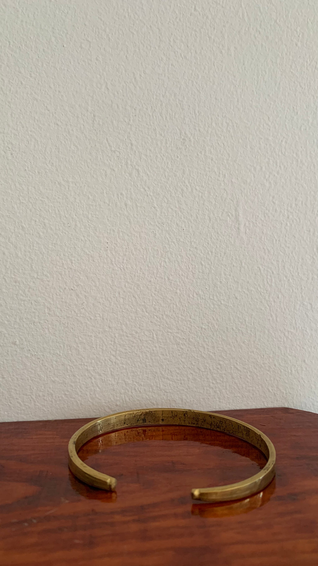 DETAILED  EASY ADJUSTABLE RETRO ARMLET