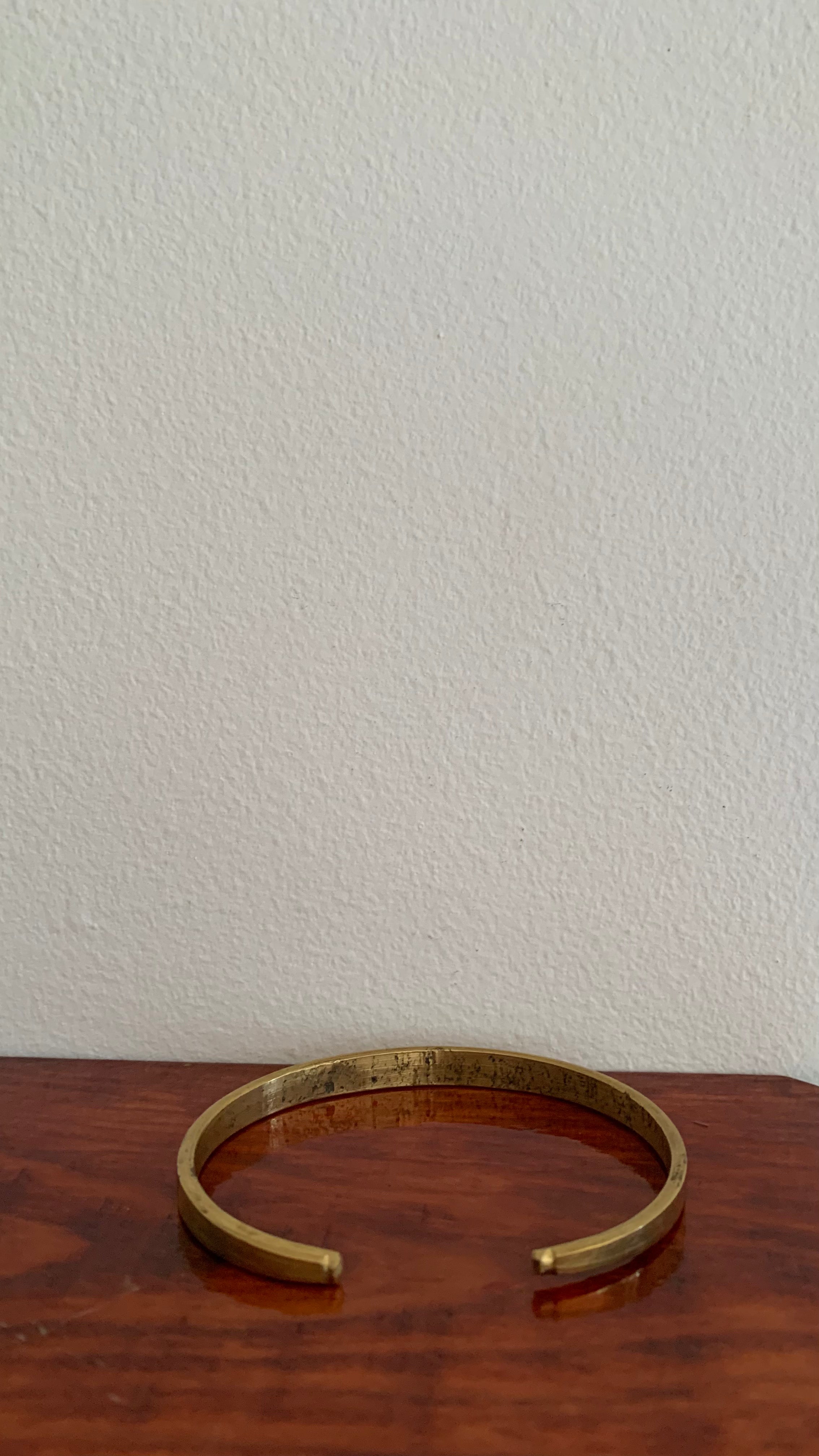 DETAILED  EASY ADJUSTABLE RETRO ARMLET