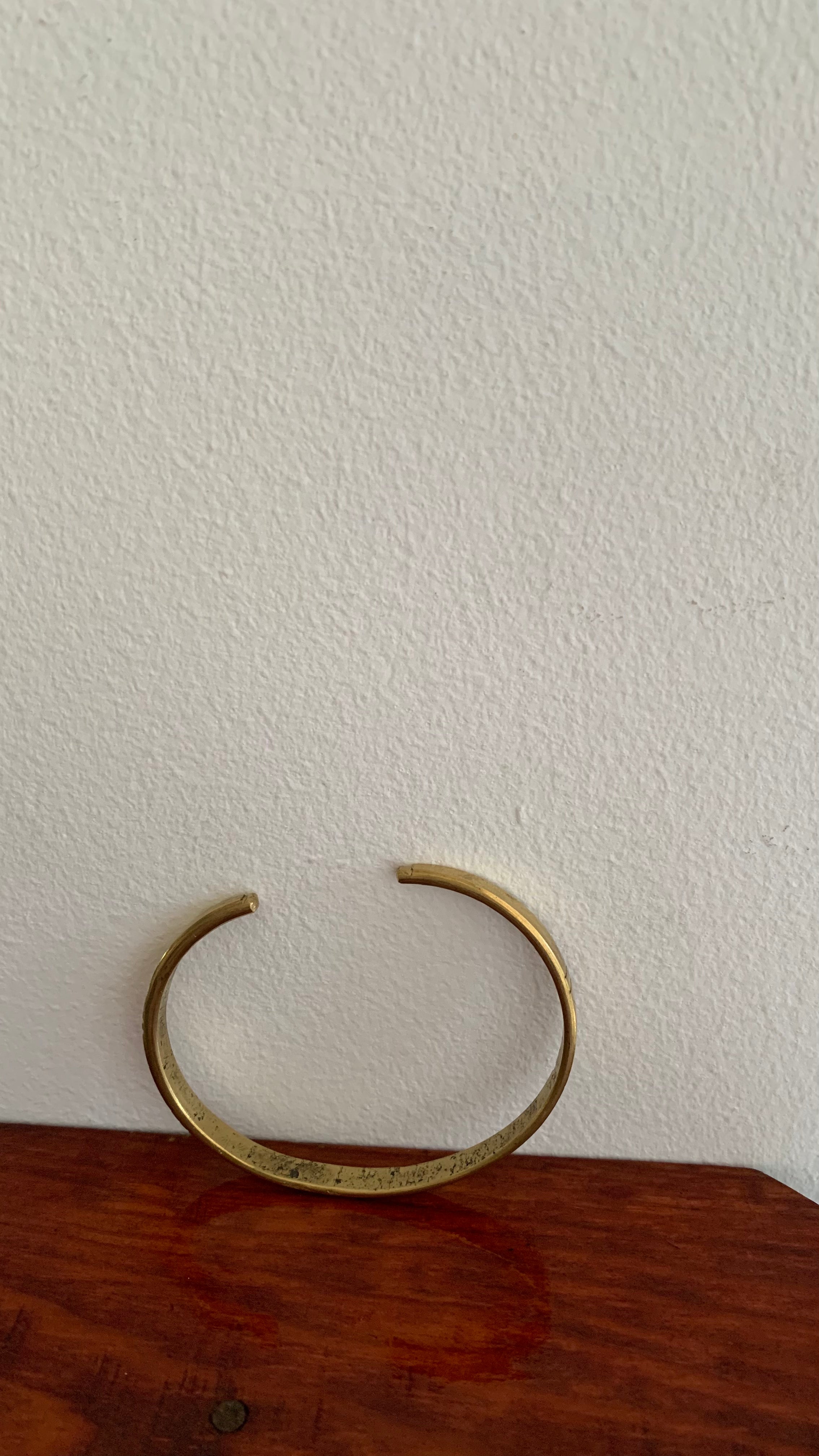 DETAILED  EASY ADJUSTABLE RETRO ARMLET