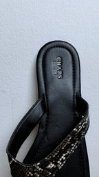 CHAPS RALPH LAUREN FLIP FLOPS