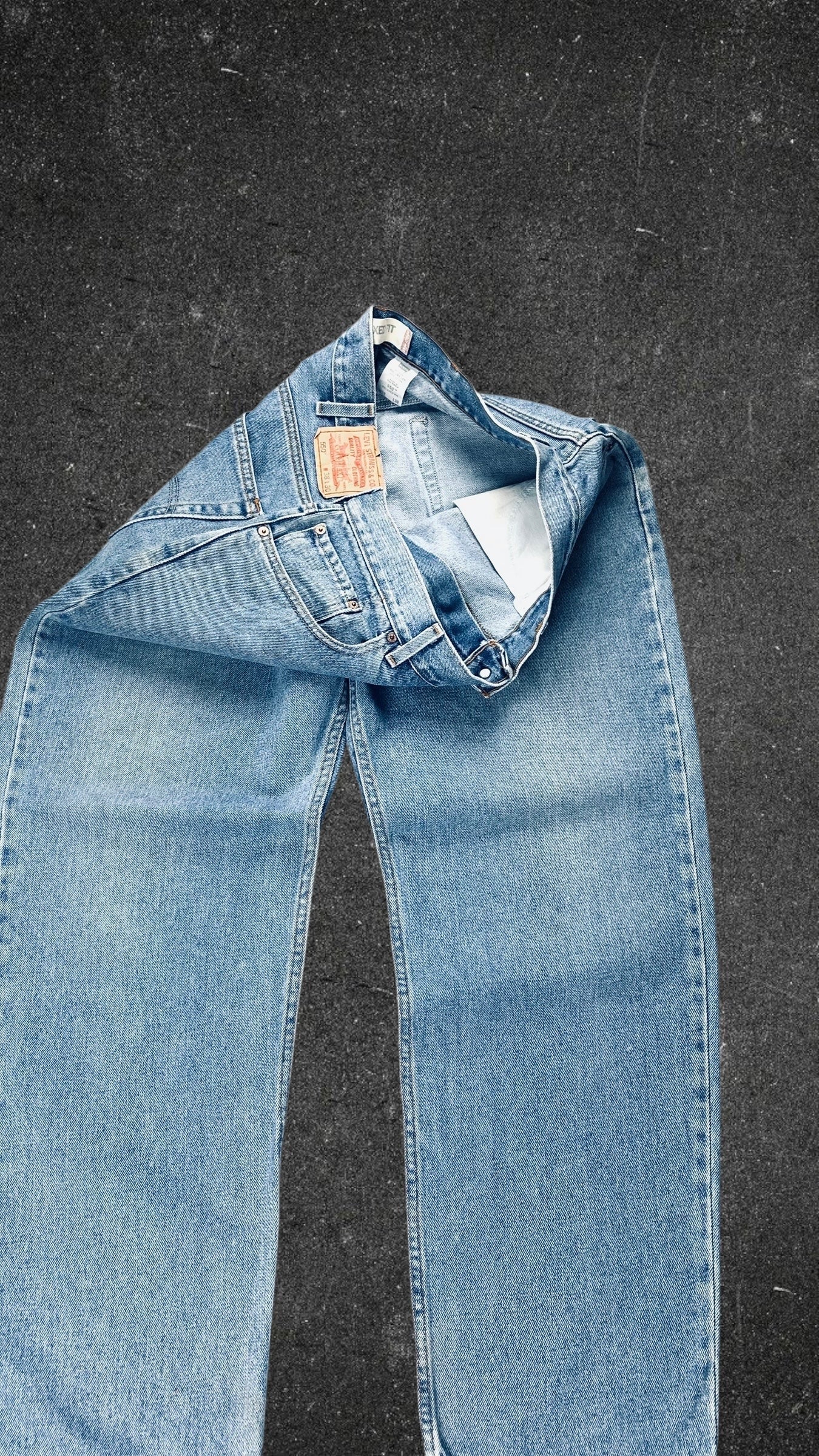 LEVI STRAUSS 550 STRAIGHT LEG VINTAGE JEANS - UK 18