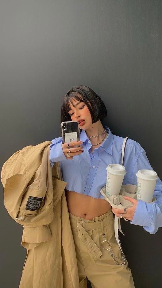 AMERICAN EAGLE  BAGGY CROPPED LONG SLEEVED SHIRT