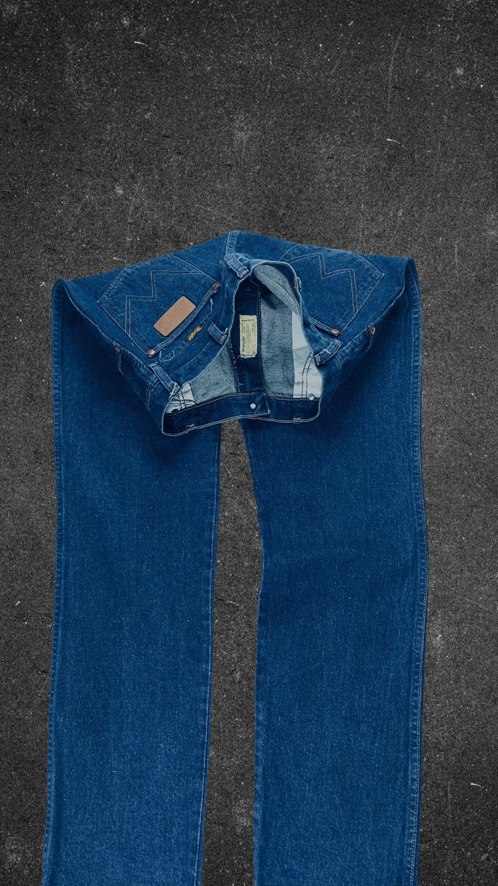 WRANGLER STRAIGHT LEG VINTAGE JEANS - UK 12