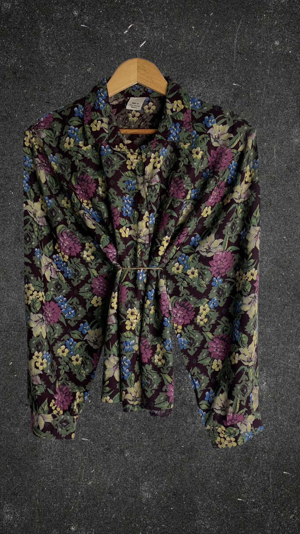 UNTAGGED BUTTON UP VINTAGE SHIRT - UK 10