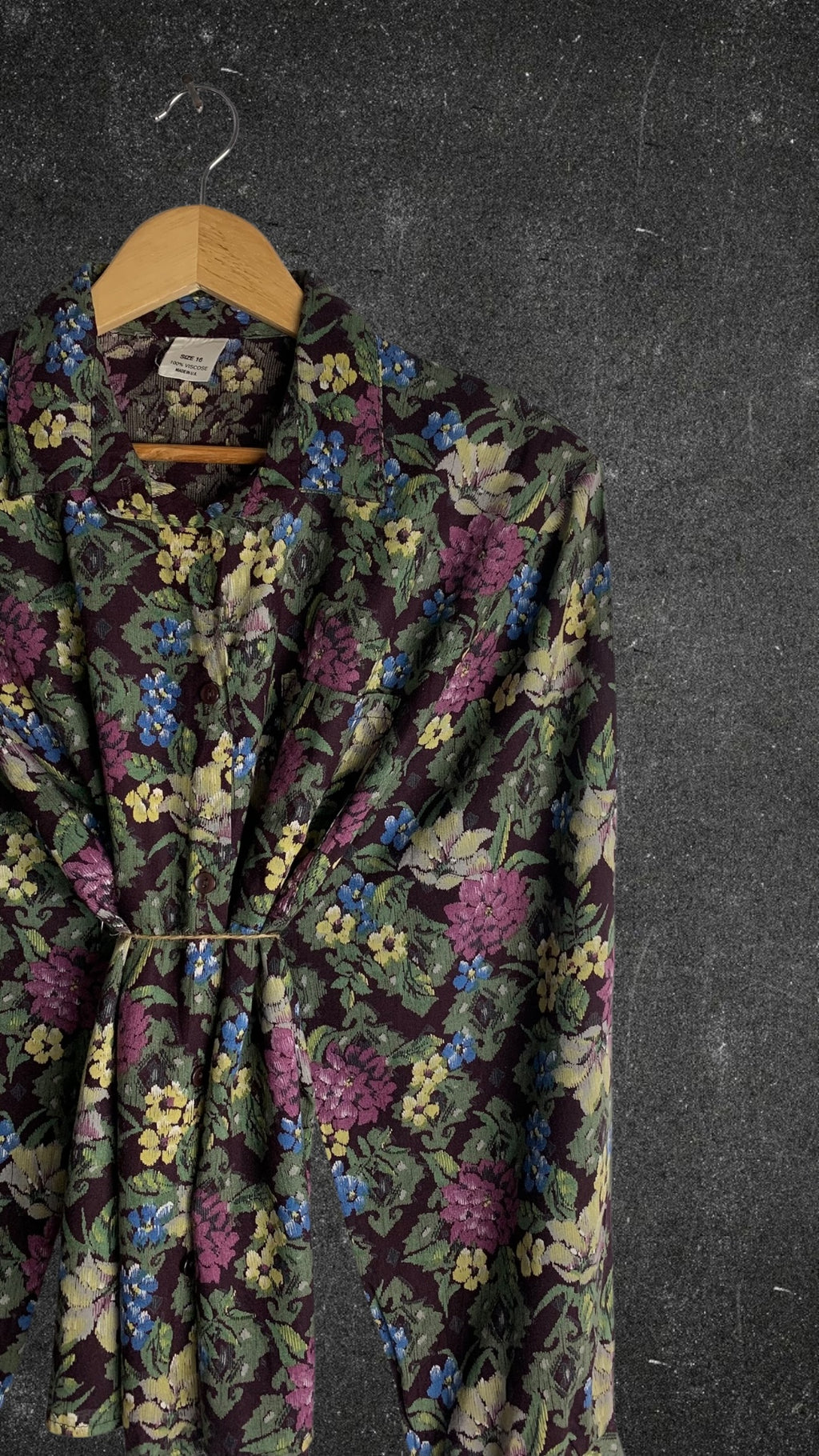 UNTAGGED BUTTON UP VINTAGE SHIRT - UK 10