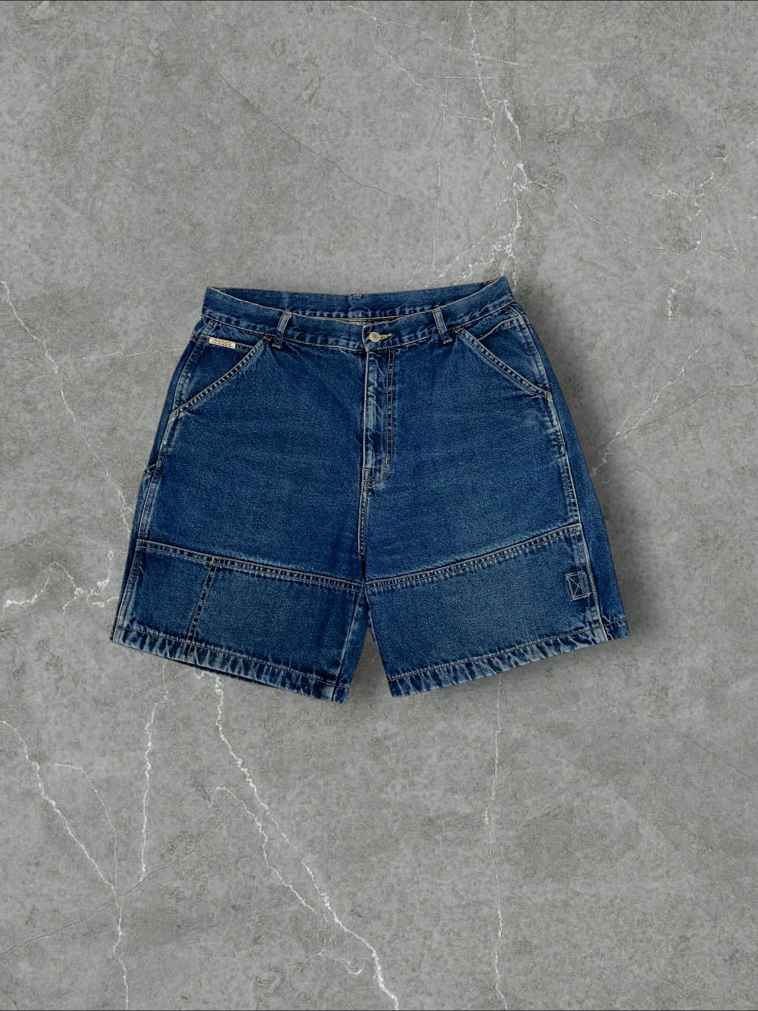 AKMO WORKS SHORTS