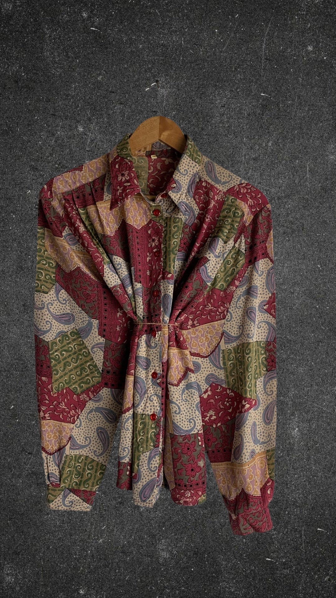 UNTAGGED BUTTON UP VINTAGE SHIRT - UK 12